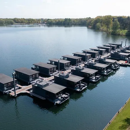 Houseboats Mookerplas * Middelaar