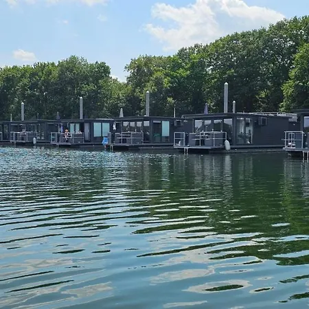 Houseboat Marina Mookerplas Aan Het Water | 4 - 6 Personen