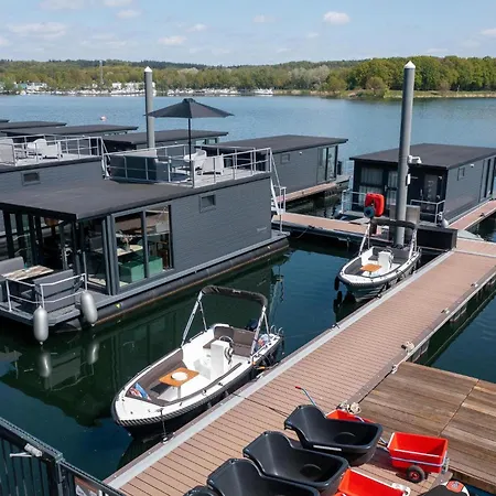 Houseboat Marina Mookerplas Aan Het Water | 4 - 6 Personen Hébergement de vacances