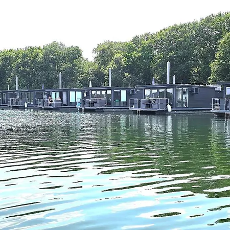 בית נופש Houseboats Mookerplas *