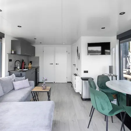 Houseboat Marina Mookerplas Aan Het Water | 4 - 6 Personen *