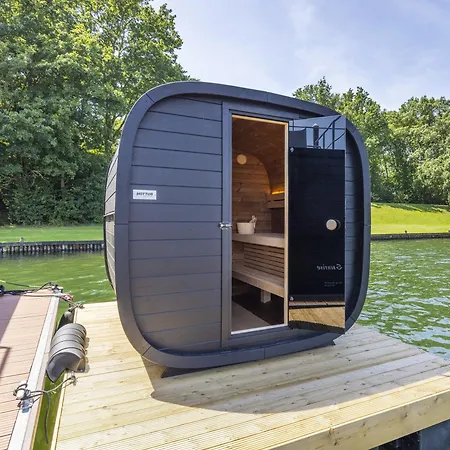 Houseboat Marina Mookerplas Aan Het Water | 4 - 6 Personen * Middelaar