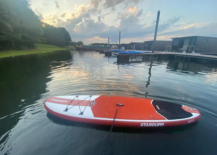 Дом отдыха Houseboats Mookerplas *