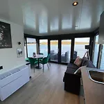 Houseboats Mookerplas *