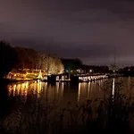 Houseboats Mookerplas * Middelaar