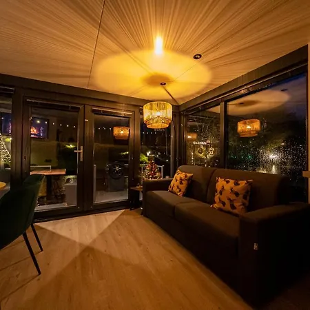 Houseboats Mookerplas Tatil Evi