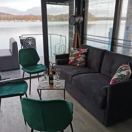 Houseboat Marina Mookerplas Aan Het Water | 4 - 6 Personen Middelaar