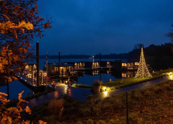 Houseboats Mookerplas *