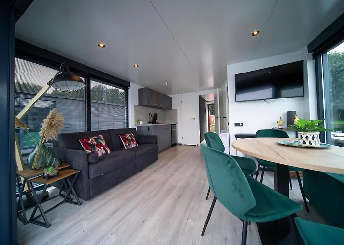 Houseboats Mookerplas Middelaar