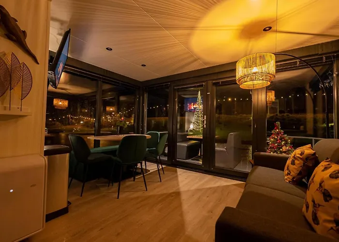 Houseboats Mookerplas *